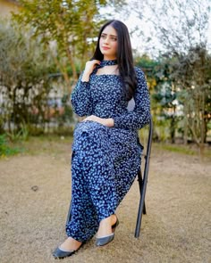 Cotton Dress Pattern Indian Punjabi, Chiffon Blouses Designs, Cotton Dress Pattern, Simple Saree Designs, Hot Dresses Tight, Patiala Suit, Punjabi Dress