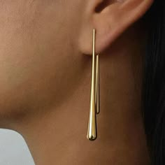 Neutral Earrings, Water Drop Earrings, Dope Jewelry, Long Drop Earrings, Jewelry Lookbook, Water Drop, Ear Jewelry, Long Earrings, Shape Patterns