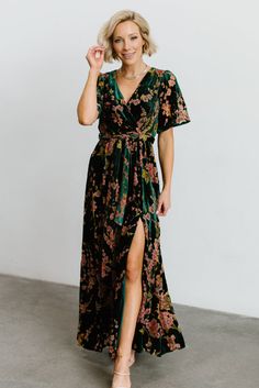 Marseille Embossed Maxi Dress | Green | Baltic Born Looks Hippie, Outfits Dress, Baltic Born, Velvet Maxi Dress, Velvet Maxi, Surplice Neckline, Wedding Guest Outfit Summer, Maxi Dress Green, Velvet Material