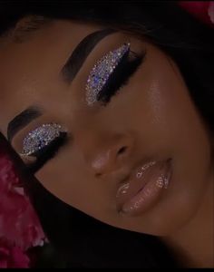 Sliver Makeup, Wolf Hairstyle, Aesthetic Wolf, Black Makeup Looks, Brown Girls Makeup, Rhinestone Makeup