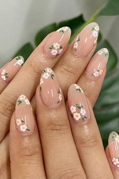 Nail Inspo Summer Milky Nails, Spring Acrylic Nails, Spring Nail Trends, Nail Designs Spring, Floral Nails