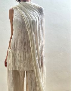 Emotional Minimalism, Dramatic Ethereal, Clothing Pattern Design, Egypt Fashion, Estilo Hippy, Drape Dress, Estilo Hippie, Draped Dress, Kimonos