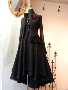 サンプルB品フェア Royalty Outfits Women, Stunning Prom Dresses, Clothes Reference, Old Fashion, Edgy Outfits, Character Outfits