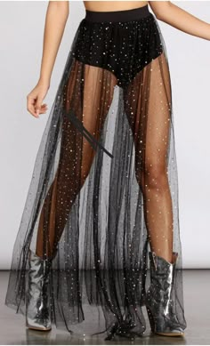 Black Outfit Party, Mode Coachella, Gonna In Tulle, Mesh Maxi Skirt, Star Costume, Fest Outfits, Rave Outfit, Skirt Maxi, Maxi Robes