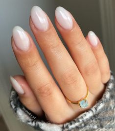 Soft White French Nails, Gel Base Nails, Light Cream Nails, Short Acrylic Nails For Christmas, Clear Hard Gel Nails, Pearl White Gel Nails, White Builder Gel Nails, Liquid Gel Nails Natural, White Opaque Nails