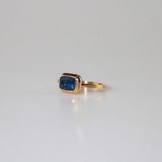 Square Royal Blue Stone Ring Gold Sapphire Ring With Rectangular Stone As Gift, Antique Sapphire Ring, Ring Sizing Chart, Sapphire Antique Ring, Computer Engineer, Blue Stone Pendant, Personalized Gift Cards, Blue Sapphire Gemstone, Blue Stone Ring