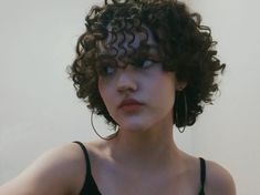 Curly Hair Cut, Perfect Curly Hair, Curly Haircut, Shot Hair, Dyed Curly Hair, Goth Hair, Curly Hair Photos, Short Curly Haircuts, Black Curly