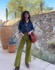 Paris In October, New Darlings, Hipster Outfits, Winter Blues, Style Profile, Kelly Green, Corduroy Pants, Denim Shirt, Chunky Knit