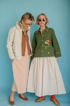 flowers of the rainbow — Graham St. Fashion blog homepage Graham Street Fashion, Fall Thrift, Thrift List, Modest Mouse, Neutral Style