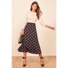 Good Condition Reformation Bea Midi Skirt In Kisses Polka Dots Midi Length Skirt And Back Zipper. Color Black And Red Midi Length Skirts, Women Skirts Midi, Black Cream, Midi Length, Black Color, Midi Skirt, Polka Dots, Womens Skirt, Outfit Ideas