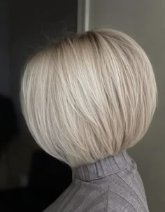 Short Bobs, Chin Length Hair, Bob Haircut For Fine Hair, Edgy Short Hair, Bob Hairstyles For Fine Hair, Short Bob Haircuts, Haircuts For Medium Hair, Bob Hair, Short Blonde