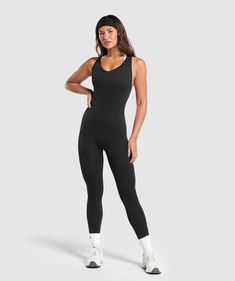 Black Seamless Sports Bodysuit, Gym Bodysuit With 4-way Stretch, Gymshark Black Set, Gymshark Women’s, Sports Bra Top Gymshark, Short Bride, Athletic Dresses, Gym Jacket, Fit Body