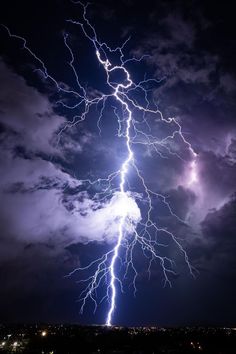 a lightning bolt is seen in the sky