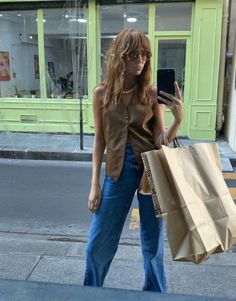 Modern 60s Fashion, Boho Rocker Chic Style, Rock Street Style, Boho Rocker Chic, Invisible Closet, Dakota Johnson Street Style, Slow Clothing, 60 Outfits, Boho Rocker