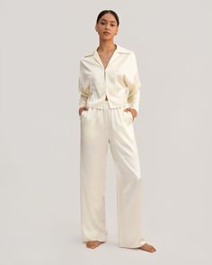 Silk Pullover Pajama Set, We've turned the classic pajama set into a 90s-inspired silk sleepwear set embodying on-trend minimalism and neutral aesthetic. Aesthetic Pajama Set, Neutral Pajamas, Hoi An Tailor, Night Lounge, Silk Pajamas Women, Silk Nightwear, Silk Clothes, Classic Pajamas, Pajama Fashion