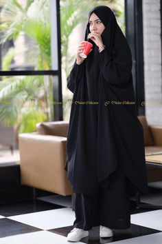 Unjila Jilbab black - Modest Collection Hajj Outfit, Black Jilbab, Mom Daughter Matching Dresses, Skirt Hoodie, Abaya Black, Abaya Hijab, Mom And Daughter Matching, Eid Ul Fitr, Islamic Dress