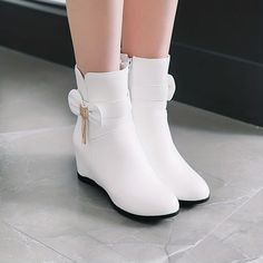 #highankleboots#shoe#sandals Cute Footwear, Stylish Jewelry Accessories, White Casual Sneakers, Luxury Heels, Fairy Shoes, Glamour Vintage, Fashion Shoes Heels, Female Shoes, Cute Shoes Heels