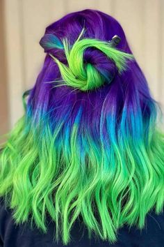 Vibrant And Pastel Mermaid Hair Color Ideas ★ Bright Mermaid Ombre Hair Purple And Blue Hair, Purple And Green Hair, Mermaid Hair Color, Rave Hair, Vivid Hair Color, Cute Hair Colors, Creative Hair Color, Bright Hair Colors, Dyed Hair Inspiration