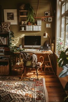 Living Room Decor Big Space, Spare Bedroom With Office, Artist Office Ideas, Earthy Office Ideas, Wfh Office Ideas Small Space, Spare Room And Office Ideas, Eclectic Office Space, Vintage Bookshelf Styling, Small Rustic Bedroom Ideas