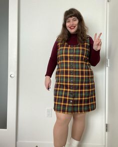 Plaid is rad on @ohdeerdani #retrooutfits #ootd #retrostyle #plaiddress Outfits 60s, Green And Burgundy, 1970s Fashion