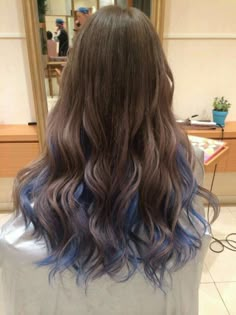 Blue Tips Hair, Blue Hair Highlights, Gray Wig, Wigs Long, Hair Color Pastel