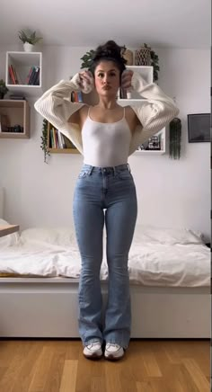 Shein Pinterest Outfits, Colored Tank Top Outfit, Easy Simple Outfits Casual, Simple Outfits 2023, Cutest Winter Outfits For Women, Aesthetic Clothes To Wear To School, Dress Up Flare Jeans, Plus Size Long Torso Outfits, Hot Cloudy Day Outfit