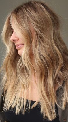 Sun kissed warm blonde. Hand painted balayage. in 2022 | Blonde hair inspiration, Warm blonde hair, Honey blonde hair Hand Painted Balayage, Painted Balayage, Warm Blonde Hair, Summer Blonde Hair, Balayage Blond, Golden Blonde Hair, Balayage Blonde, Warm Blonde, Dirty Blonde Hair