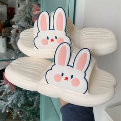 Casual White Slides For Outdoor, Fun Non-slip Slides For Spring, White Synthetic Slippers For Leisure, White Flat Slippers For Leisure, White Non-slip Flat Slippers, White Non-slip Slide Slippers, White Non-slip Slides With Round Toe, White Flat Slides For Leisure, White Slide Slippers For Outdoor