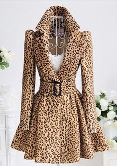 basically I need this damn coat Animal Print Fashion, Elegante Casual, Print Coat, Looks Chic, Cheetah Print, Look Fashion, Passion For Fashion, Autumn Winter Fashion, Fashion Prints