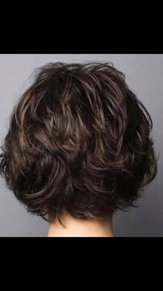 New Short Hairstyles, Bob Cuts, Hairstyles For Thick Hair, Short Hairstyles For Thick Hair, Bob Hairstyles For Fine Hair, Hair Cuts For Women, Hair With Layers, Short Layered, Short Wavy Hair