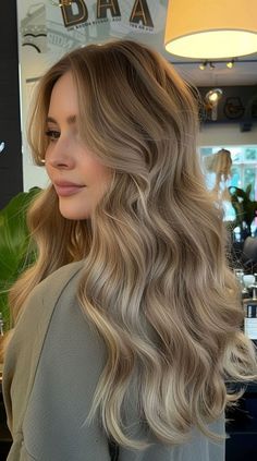 Natural Blonde Shadow Root, Gorgeous Brunette Hair, Up Dos For Long Hair, Beige Blonde Hair, Summer Blonde Hair, Ombre Blond, Shaggy Short Hair, Short Hair Black, Brunette Hair With Highlights