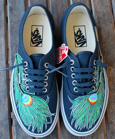 Wavy Peacock Feather Vans shoes by BStreetShoes on Etsy, $149.00 I really like the dark navy blue solid color of the vans...the feathers are just an added perfection : ) Peacock Shoes, Skateboard Style, White Tennis Shoes, Authentic Vans, Hand Painted Shoes, Shoe Company, Peacock Feathers, Shoe Art, Painted Shoes