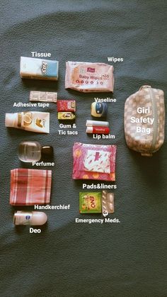 Bag Essentials Everyday School, What’s In My Emergency Bag For School, Whats In My Emergency Bag, School Bag Essentials College, College Girl Essentials, Whats In My Bag Summer, Hand Bag Essentials List, Mini Purse Essentials, Adventure Bag Essentials