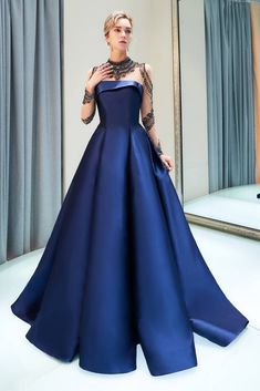 Court Train Prom Dress, Train Prom Dresses, High Neck Evening Dress, Royal Blue Evening Dress, Baju Kahwin, Glamorous Evening Dresses, Satin Evening Gown, Blue Ball Gowns, Prom Dresses With Pockets