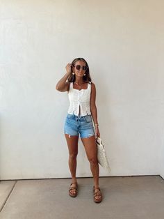 Mid 20s Summer Outfits, Vacation Outfits Jean Shorts, Vans Sk8 Hi Outfit Woman Summer, Casual Brewery Outfit Summer, Atlantic City Outfit Summer, Errand Day Outfit, Fall Outfits Florida Casual, Eastern Europe Summer Outfits, Air Show Outfit Summer