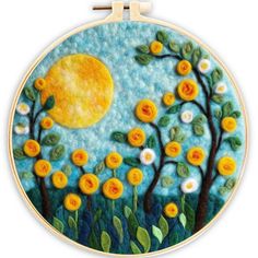 Needle Felting kit - Sun Over Flowers Felt Sun, Needle Felt Art, Needle Felting Tools, Felting Needles, Punch Needle Kits, Felt Pictures, Art & Craft Kit, Foam Blocks, Sun Flowers