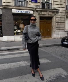 Grey Turtleneck Outfit, Midi Rock Outfit, Emelie Lindmark, Corporate Life, Classy Fall Outfits