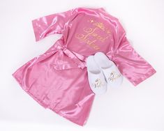 Chic Satin Robe for Sweet Sixteen - Customizable and Elegant, Sweet Sixteen Custom robe, Custom gift, Personalized Satin robe   Luxurious Sweet Sixteen Satin Robe - Perfect for Birthday Celebrations   Celebrate your special day in style with this luxurious sweet sixteen satin robe! Made from silky smooth satin material, this robe is perfect for lounging around in ultimate comfort or getting ready for your big day. The elegant design features a beautiful lace trim and a personalized "Sweet 16" em Quinceanera Silk Robe, Personalized Quince Robe, Champagne Quince Robe, Quinceanera Robes, Pink Sweet 16, Girl Power Playlist, Custom Robes, Quince Ideas, Heat Press Vinyl