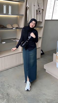 Hatyai Outfit, Rajut Outfit, Outfit Hitam, Stylish Outfits Casual, Neat Casual Outfits