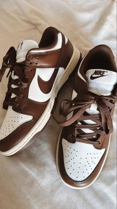 Nike Blazer Outfit, Trendy Shoes Sneakers, Nike Fashion Shoes, Pretty Shoes Sneakers, All Nike Shoes, Cute Nike Shoes, Cute Sneakers, Hype Shoes, Cute Nikes