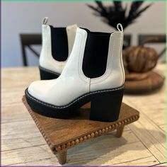 Brand New White Booties Womens White Boots, White Booties, White Boots, Fashion Photography, 50 %, Ankle Boots, Color White, Womens Sizes, Women Shoes