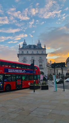 Sunset in london, sunset, orange sunset, piccadilly circus, oxford street, sunrise, london buses, london aesthetic, city girl, city vibes, manchester, liverpool, london city, pretty skies, pretty city, aesthetic skies, pretty sky, orange sky, orange clouds, pink sunset, pink clouds, Oxford Circus Aesthetic, Sunset Aesthetic London, Sunset In London, Oxford City Aesthetic, Life In London Aesthetic, Pretty City Aesthetic, Elena Wrecked, Liverpool City Aesthetic, Oxford Street Aesthetic