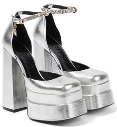 Versace Heels, Versace Shoes, Silver Pumps, Silver Heels, Silver Shoes, Footwear Design Women, Pretty Shoes