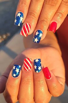 33 Festive 4th of July Nails to Spark Your Patriotic Spirit Cute 4th Of July Nails, Birthday Nail Art, Flag Nails, Western Nails