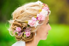 Beach Wedding Hairstyles: The Best & Trending Relaxed Looks for 2024 Beach Wedding Hairstyles, Hair Up Or Down, Beach Wedding Hair, Wedding Hairstyle, Up Hairstyles, Wedding Hair, Beach Wedding, Wedding Hairstyles, Hairstyles