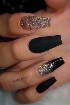 Black Marble Nails, Stars Nails, Black Gold Nails, Gold Nail Designs, Gold Glitter Nails, Valentine Nails