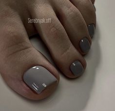 Grey Pedicure Ideas, Grayish Nails, Winter Toe Nails 2023 Trends, Gray Toe Nails, January Pedicure Colors, Fall Toe Nails