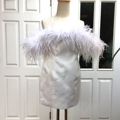 "-Made to order -Please check my sizes chart before ordering(US, UK, EU,AU) -if it doesn't fit with my size chart please measure your bust waist and hips for me -Zipper closure on the back side -Dress decorated with ostrich feathers boa -Color: more than 18 colors -Dry clean only SGinstar Size Guide UK4/US0/EU32/AU4 Bust 31\"(78cm.) Waist24\"(60cm.) Hips33\"(83.5cm.) UK6/US2/EU34/AU6 Bust32\"(80.5cm.) Waist25\"(63cm.) Hips34\"(86cm.) UK8/US4/EU36/AU8 Bust33\"(83cm.) Waist26\"(65cm.) Hips35\"(88. Pink Princess Costume, Cocktail Dress For Women, Feather Cocktail Dress, Feather Prom Dress, Dress Birthday Party, Off The Shoulder Mini Dress, Short Dress White, Feather Tops, Dress Maternity