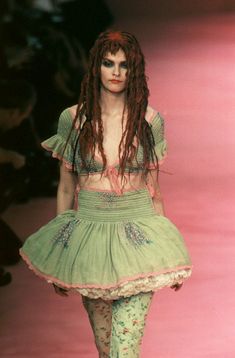 Fashion 1990s, Original Supermodels, 80s And 90s Fashion, Funky Outfits, Sewing Inspiration