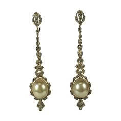 Lovely Delicate Edwardian Paste and Faux Pearl Earrings from the early 1900's. Tiny pastes set in articulated, hinged sterling with 14k white gold screw back fittings and glass pearl. High quality workmanship. USA 1900's. 3" x 5/8". Vintage Costume Jewellery Earrings, Antique Earrings Vintage Pearls, Antique Pearl Earrings, Regency Era Accessories, 1890s Jewelry, 40s Accessories, 1910s Jewelry, 1900 Jewelry, Edwardian Accessories